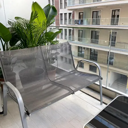 Moghioros Park Apartamento