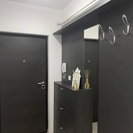 Moghioros Park Апартаменты *