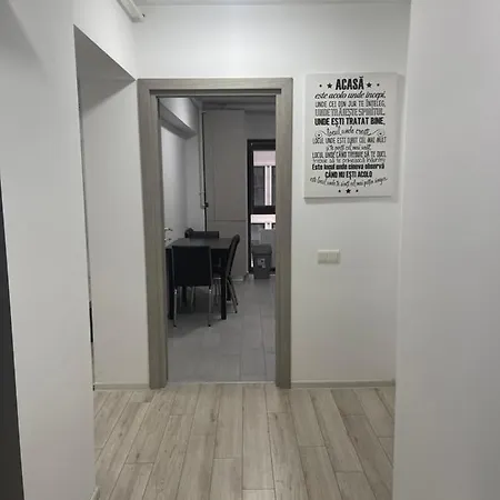 Moghioros Park Бухарест